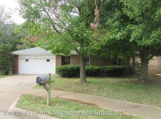 2055 S Thelma Ave, Springfield, MO 65807