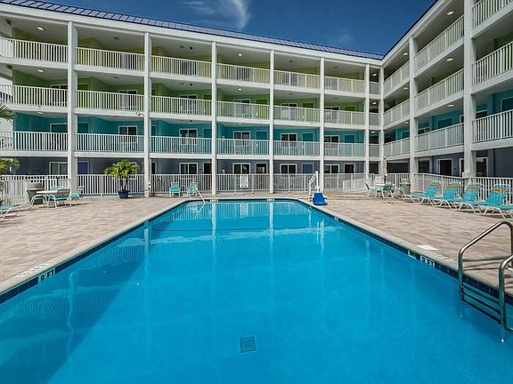 3rd image of 445 S Gulfview Blvd #324