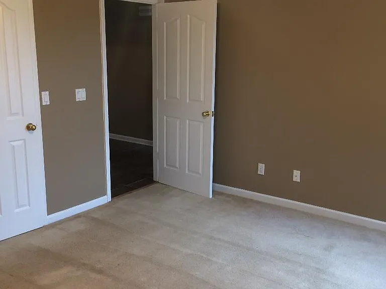 3613 Savannah Cir — Photo 11