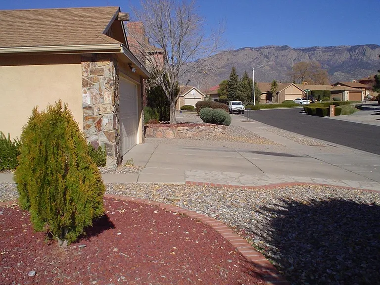 5501 Vista Sandia NE — Photo 3