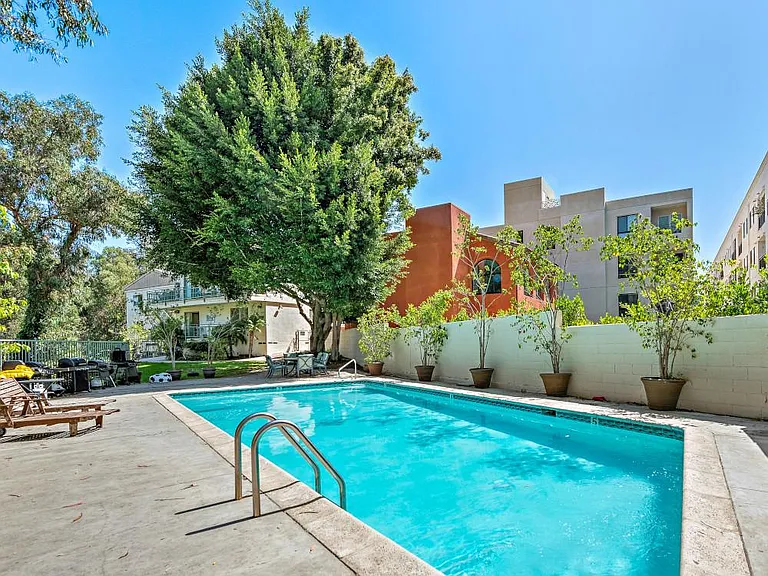 Brentwood by the Park — Photo 12