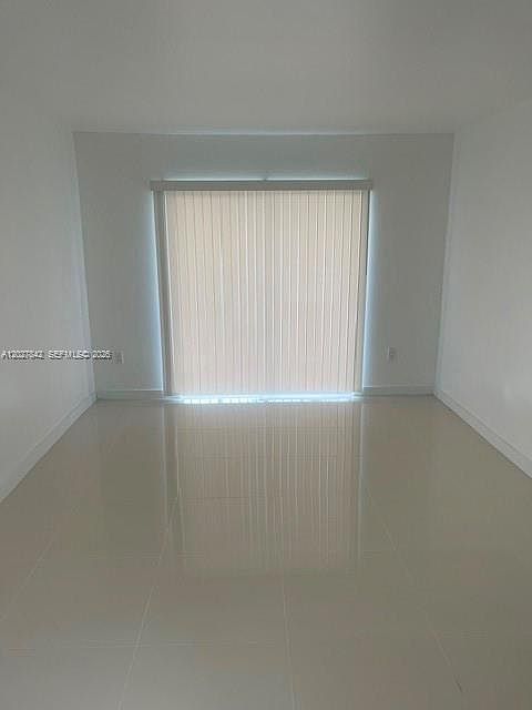 1st image of 16465 NE 22nd Ave APT 110
