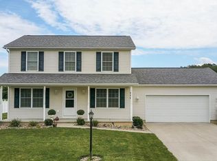 110 Quail St, Little Hocking, OH 45742