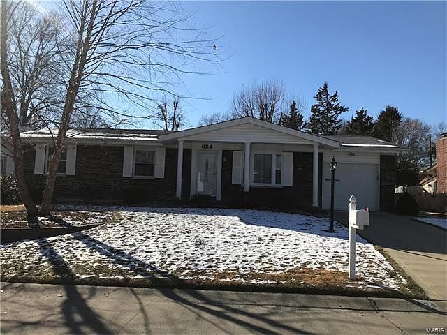 1st image of 624 Claypool Dr