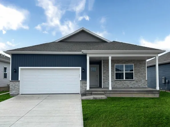 595 Raccoon St, Waukee, IA 50263