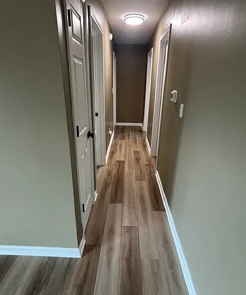 408 Woodcreek Dr — Photo 5