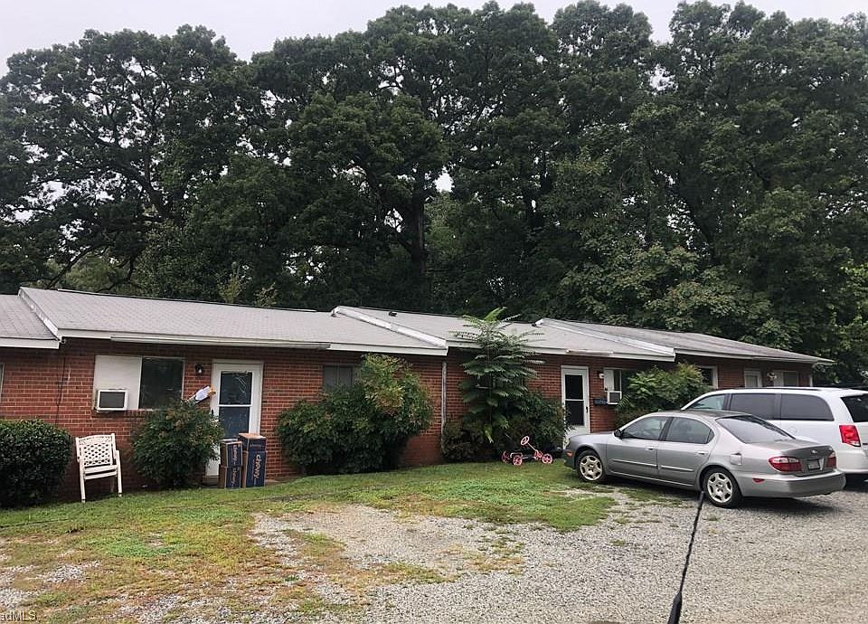 1st image of 3410 Summit Ave