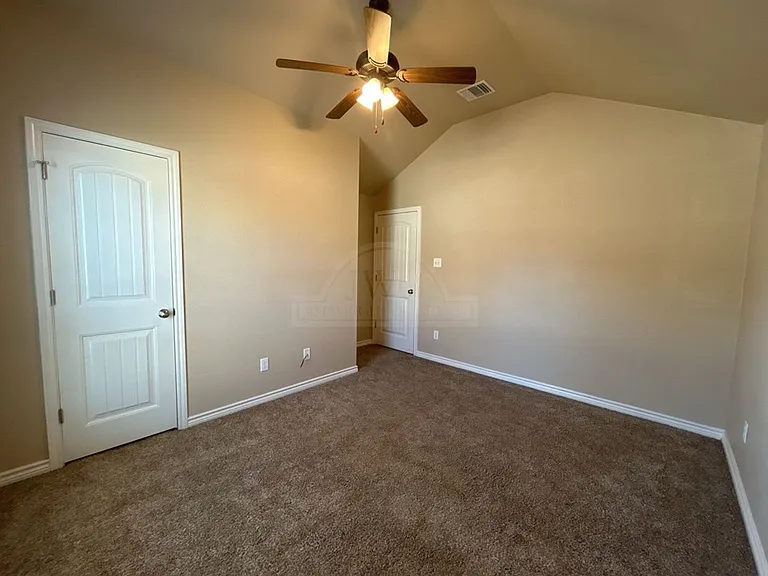 2109 Martin Luther King Jr Blvd — Photo 23