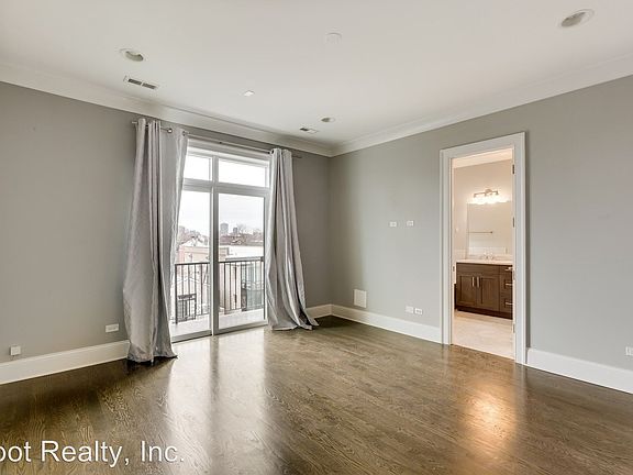 4th image of 3849 N Southport Ave APT 3