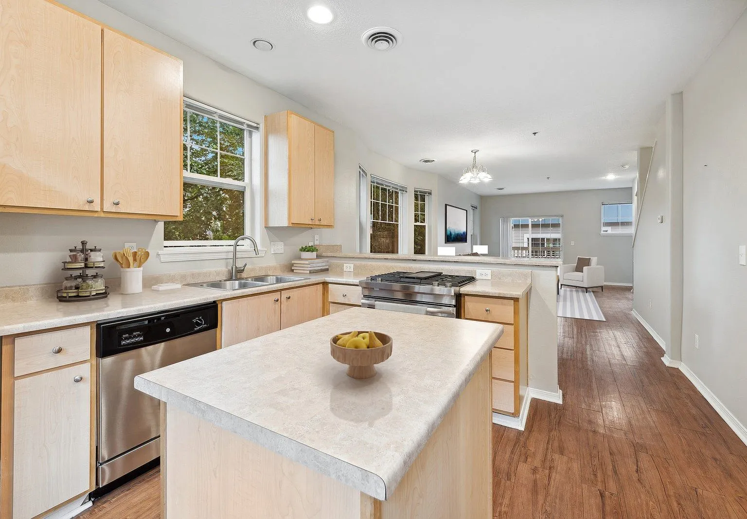 Westview Heights Apartments — Photo 1