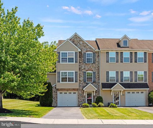 115 Westpoint Dr, Carlisle, PA 17013