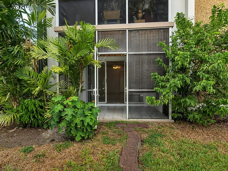 3040 NE 16th Ave #A101 — Photo 16