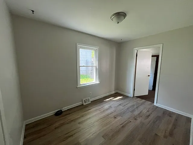 6027 Van Wormer Dr — Photo 7