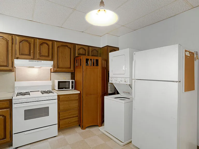 66 Sussex St #2 — Photo 5