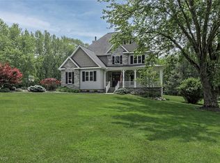 8551 Perry Dr, Novelty, OH 44072