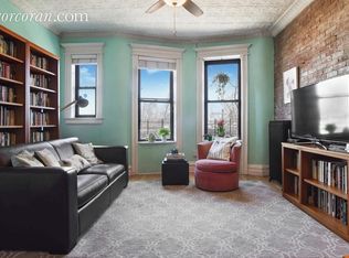392 8th St APT 4L, Brooklyn, NY 11215