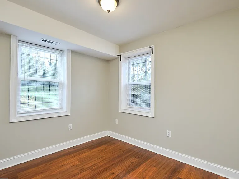 4800 C St SE #30 — Photo 9