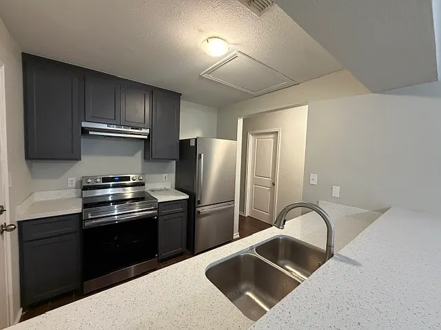3713 Zinnia Ave — Photo 2