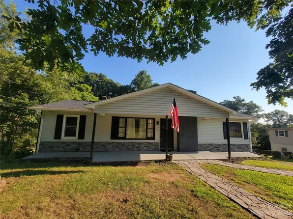 454 Swanson Dr SW, Lenoir, NC 28645