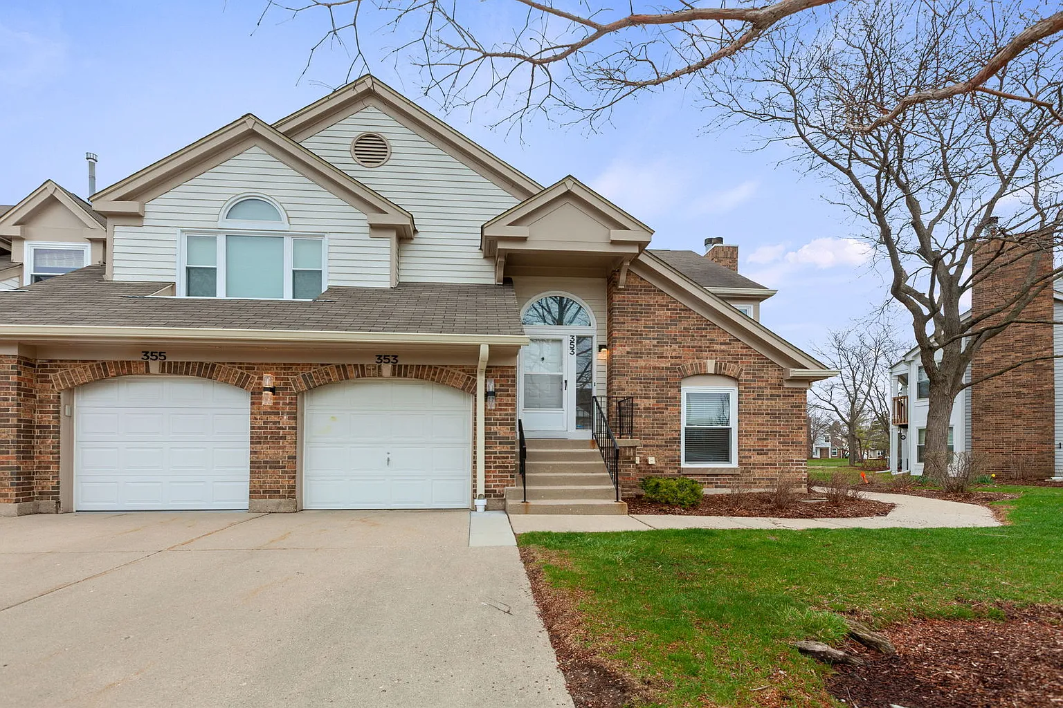 353 Satinwood Ct S photo 1