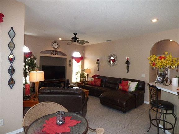 3rd image of 3352 N Chamberlain Blvd