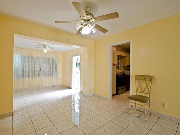 5th image of 2012 Ware Dr