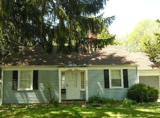 450 N Commonwealth Ave, Elgin, IL 60123