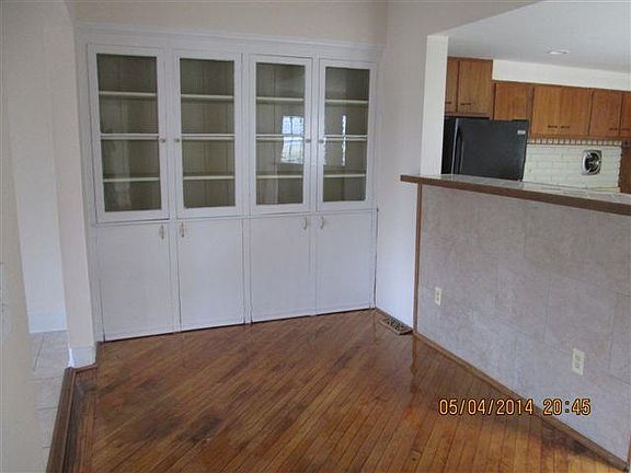 5th image of 38 Sheridan Ave