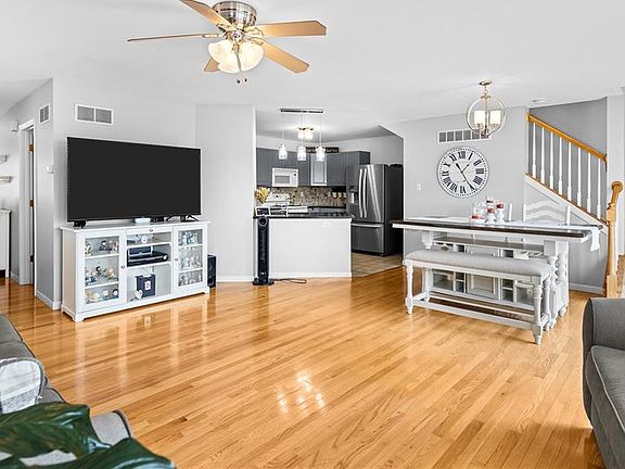 5th image of 3397 Timbercross Pl