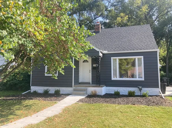 23460 Rosewood Ave, Oak Park, MI 48237