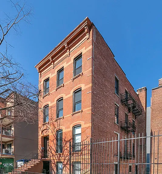 165 N 5th St #301 — Photo 24