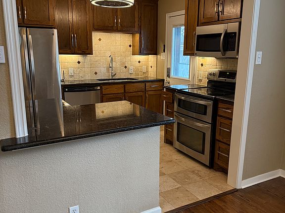 4th image of 5028 Lahoma St