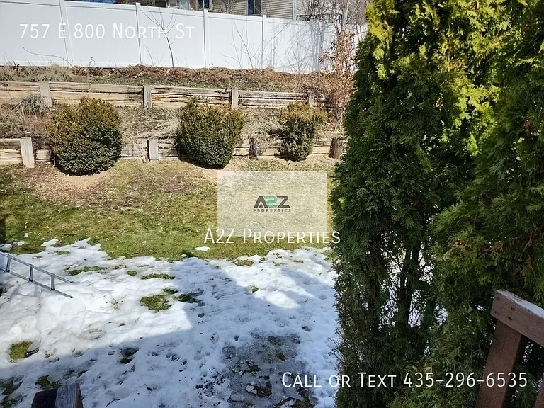 757 E 800 N — Photo 52