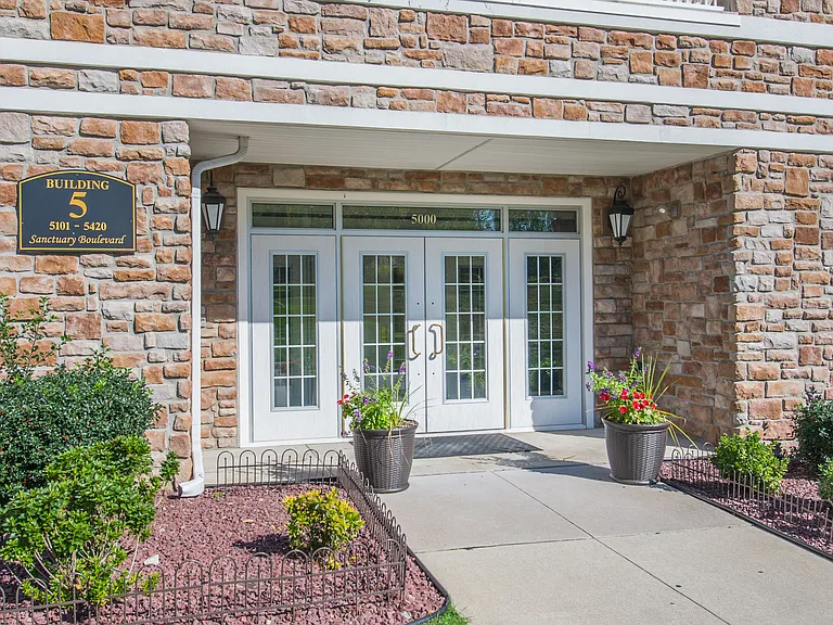 5404 Sanctuary Blvd — Photo 18