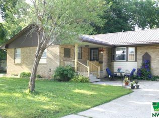 303 W 4th St, Early, IA 50535