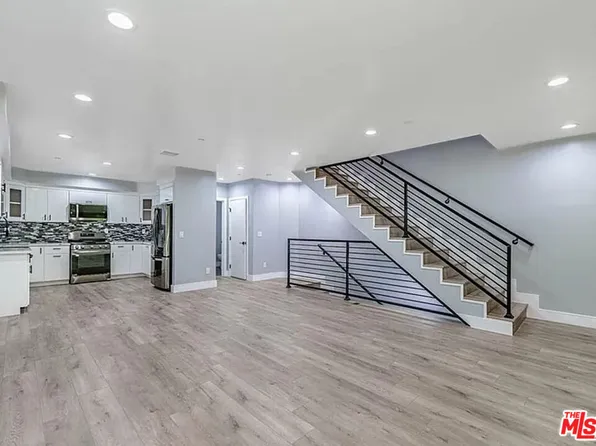 1949 1/2 N Vista Del Mar Ave, Los Angeles, CA 90068
