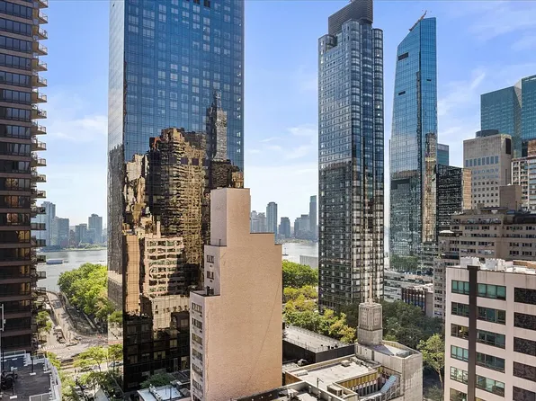 301 East 48th Street 5D image 13 of 14