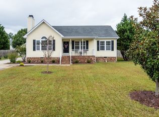 112 Teal Lake Dr, Holly Springs, NC 27540