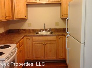 1409 8th Ave APT 3, De Witt, IA 52742