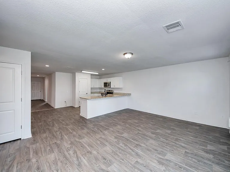 164 Goldenrod — Photo 15