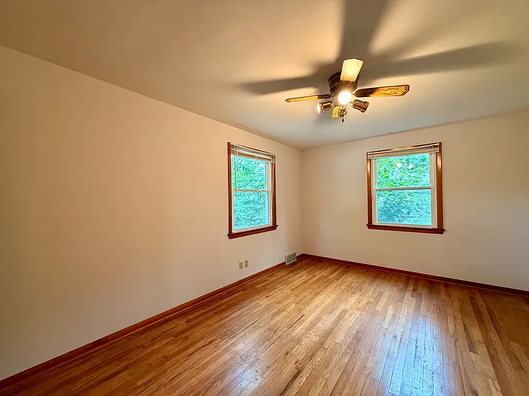 2243 Wrenford Rd — Photo 9