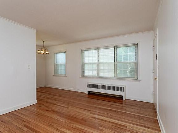 5th image of 101-187 E Fairmount Ave #101