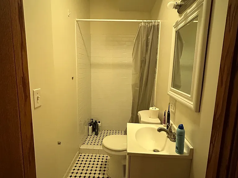 1920 Maple Ave #1 — Photo 4
