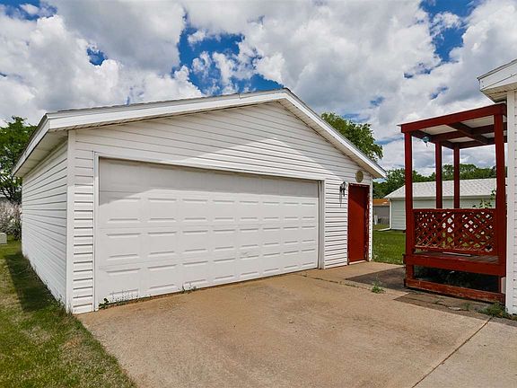 4th image of 5522 Heartwood Ln