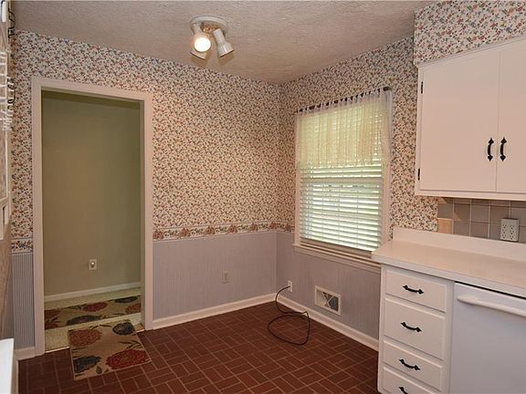 3rd image of 5321 Winston Dr