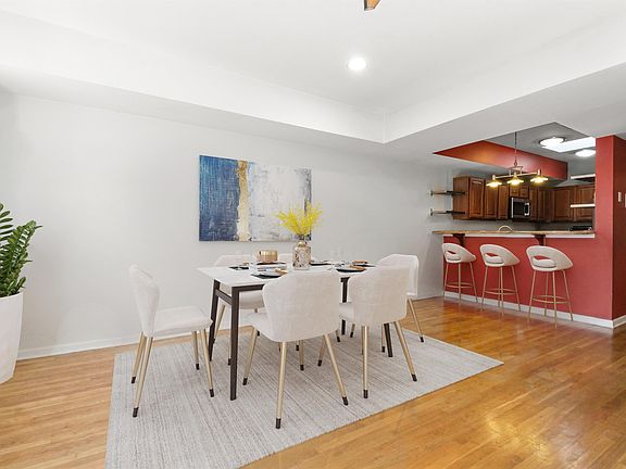4th image of 246 6th St #3