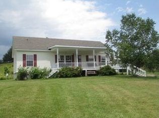 4977 Lizzie Gunn Rd, Pulaski, VA 24301