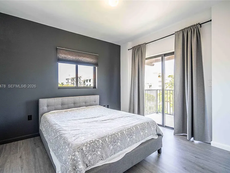300 Majorca Ave #Penthouse 404 — Photo 18