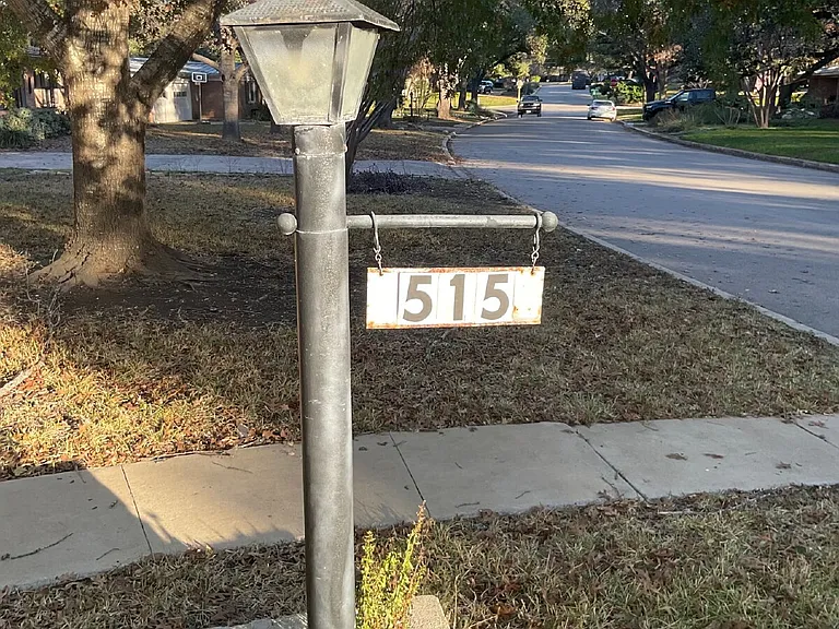 515 Cave Ln — Photo 4