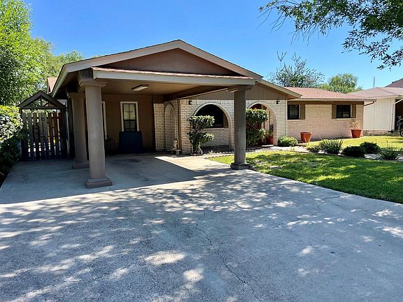 2nd image of 1213 Royal Crown Dr